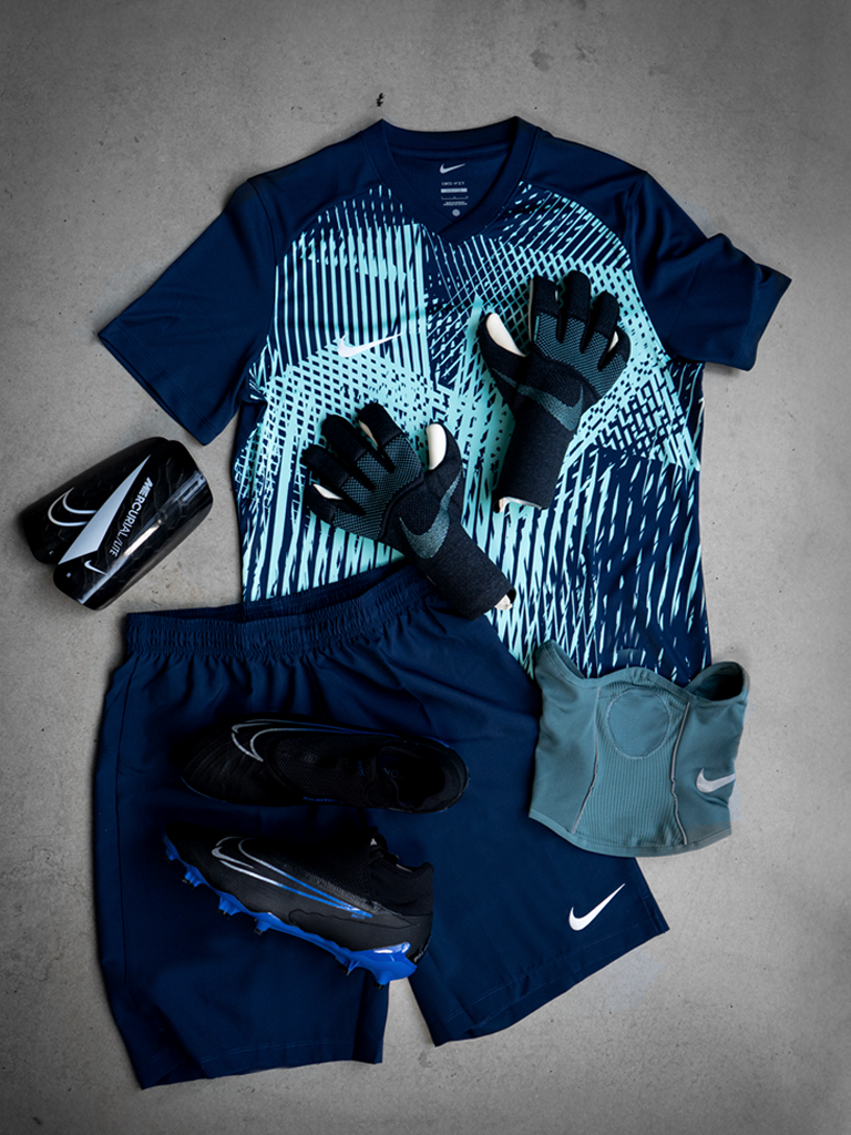 CYL_NIKE Outfit BF23