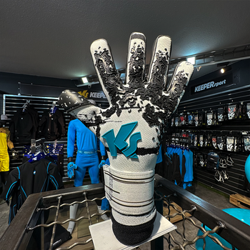 Goalkeeper gloves store store near me