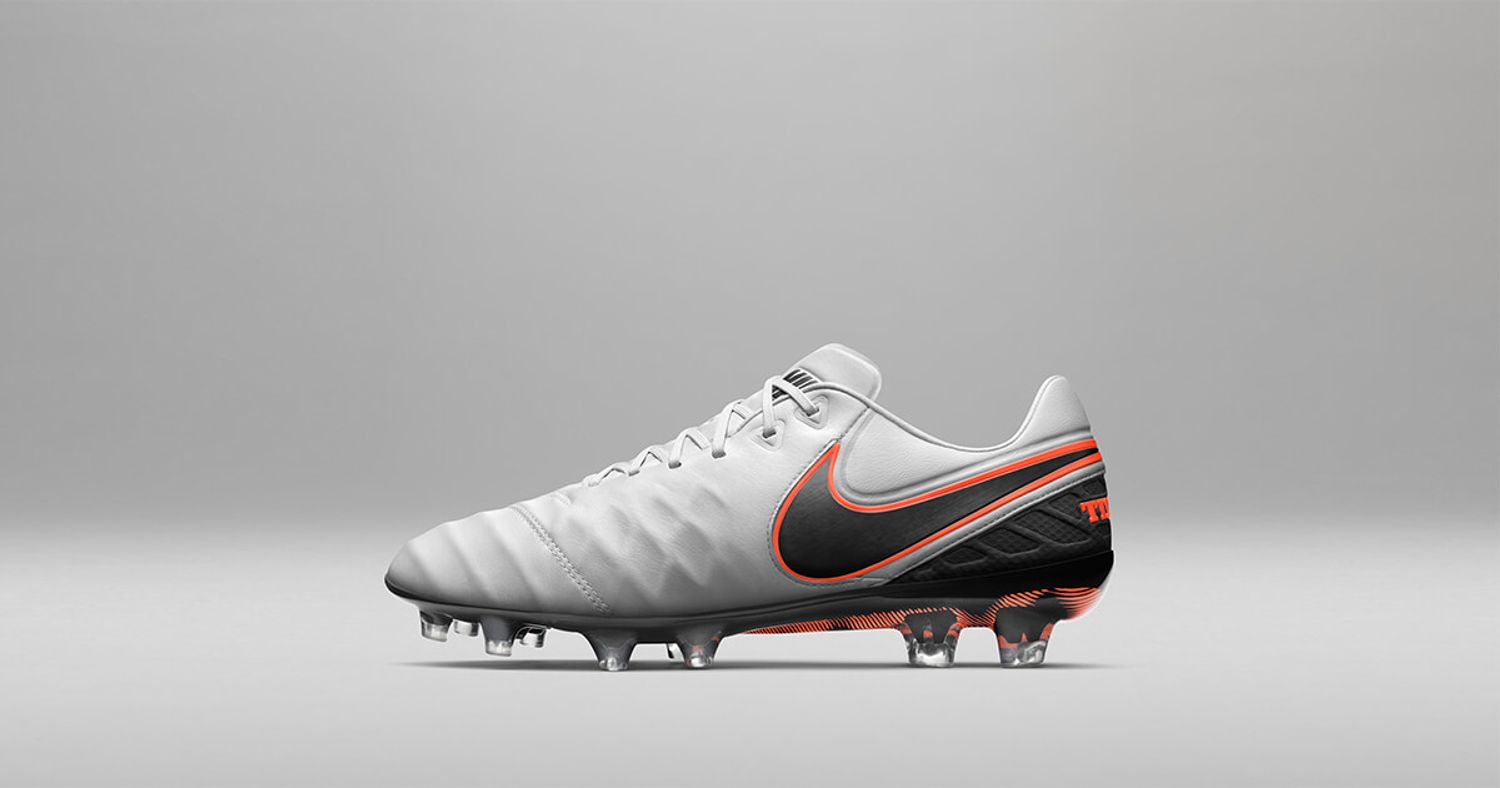 Nike Tiempo 6 - Dominating Touch