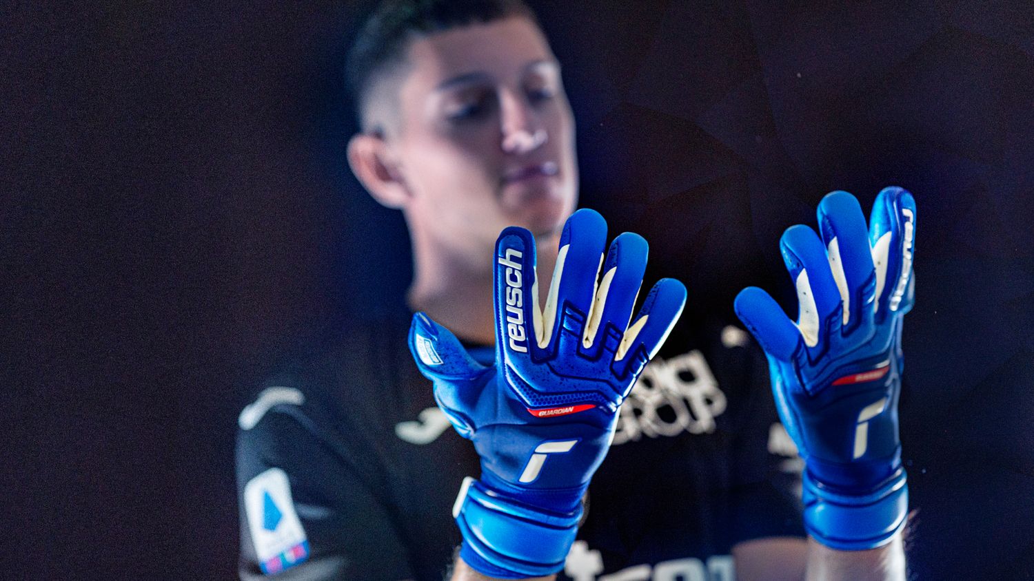 reusch Attrakt 2021