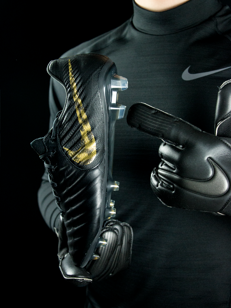 Nike black lux outlet pack football boots