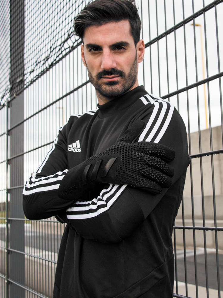 CYL_adidas_predator_blackout_with_model