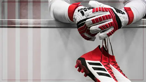 #coldbloodedpack Adidas - Guanti da portiere e scarpe da calcio