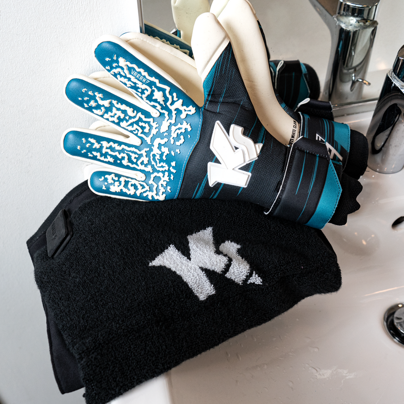 Goalkeeper glove hot sale towel