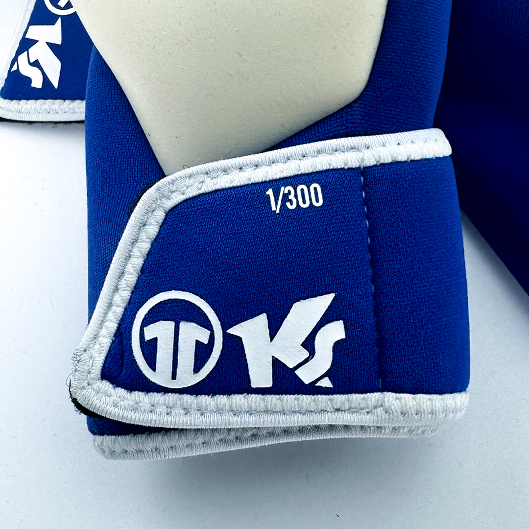 Reusch Legacy 2000 25years - Image 4