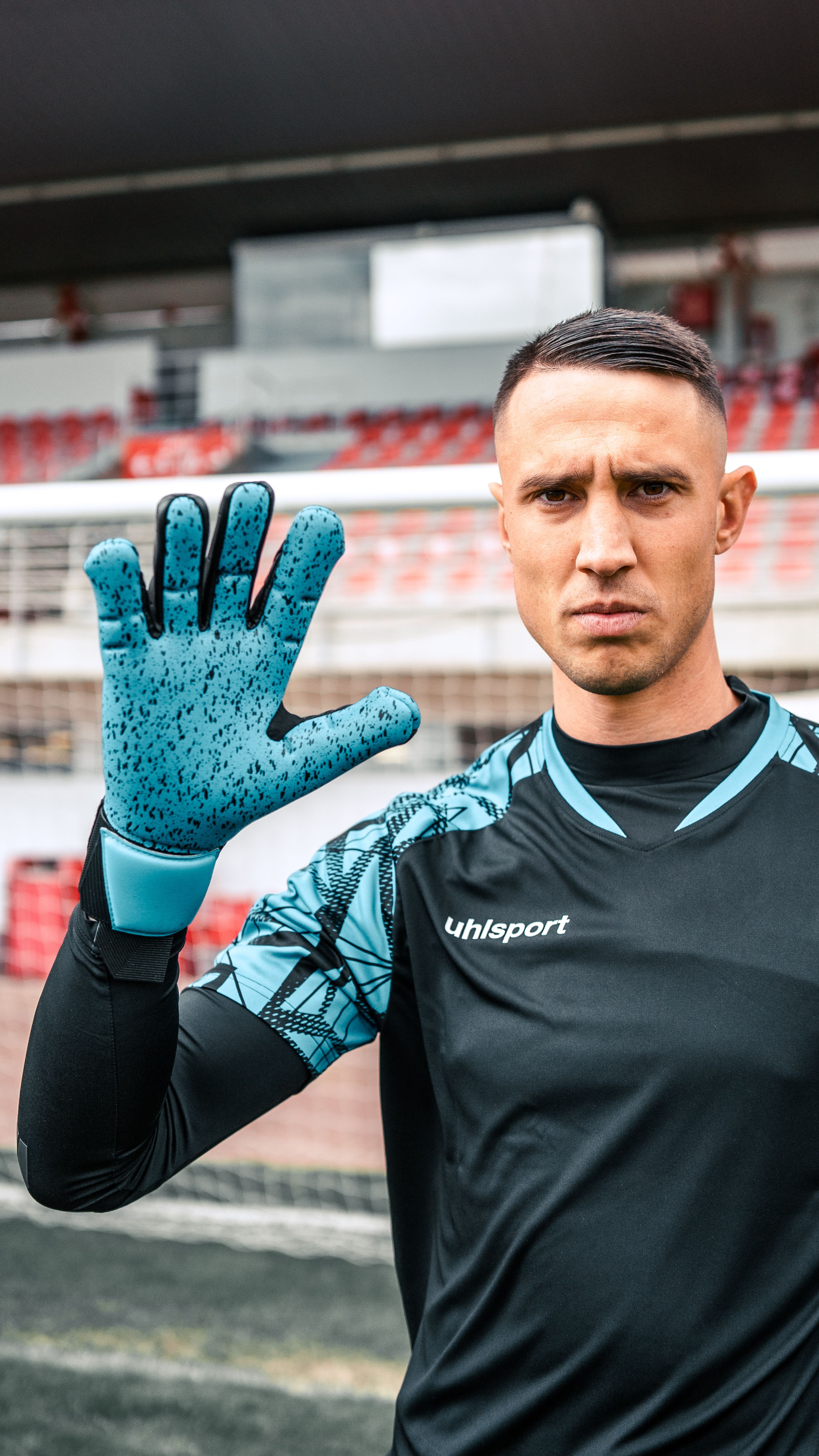 Uhlsport goalkeeper hot sale kit