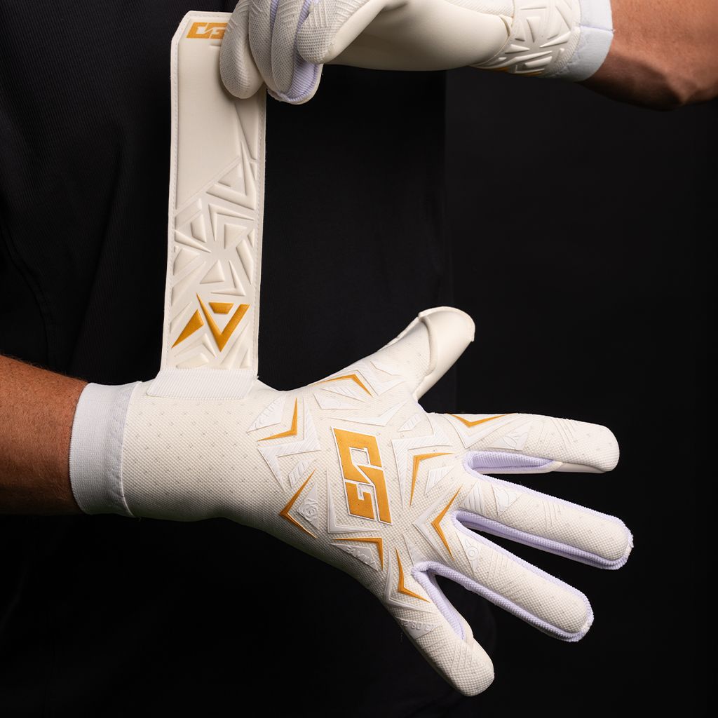 One Glove OG1 TYPE-R Gold David Raya - Image 12