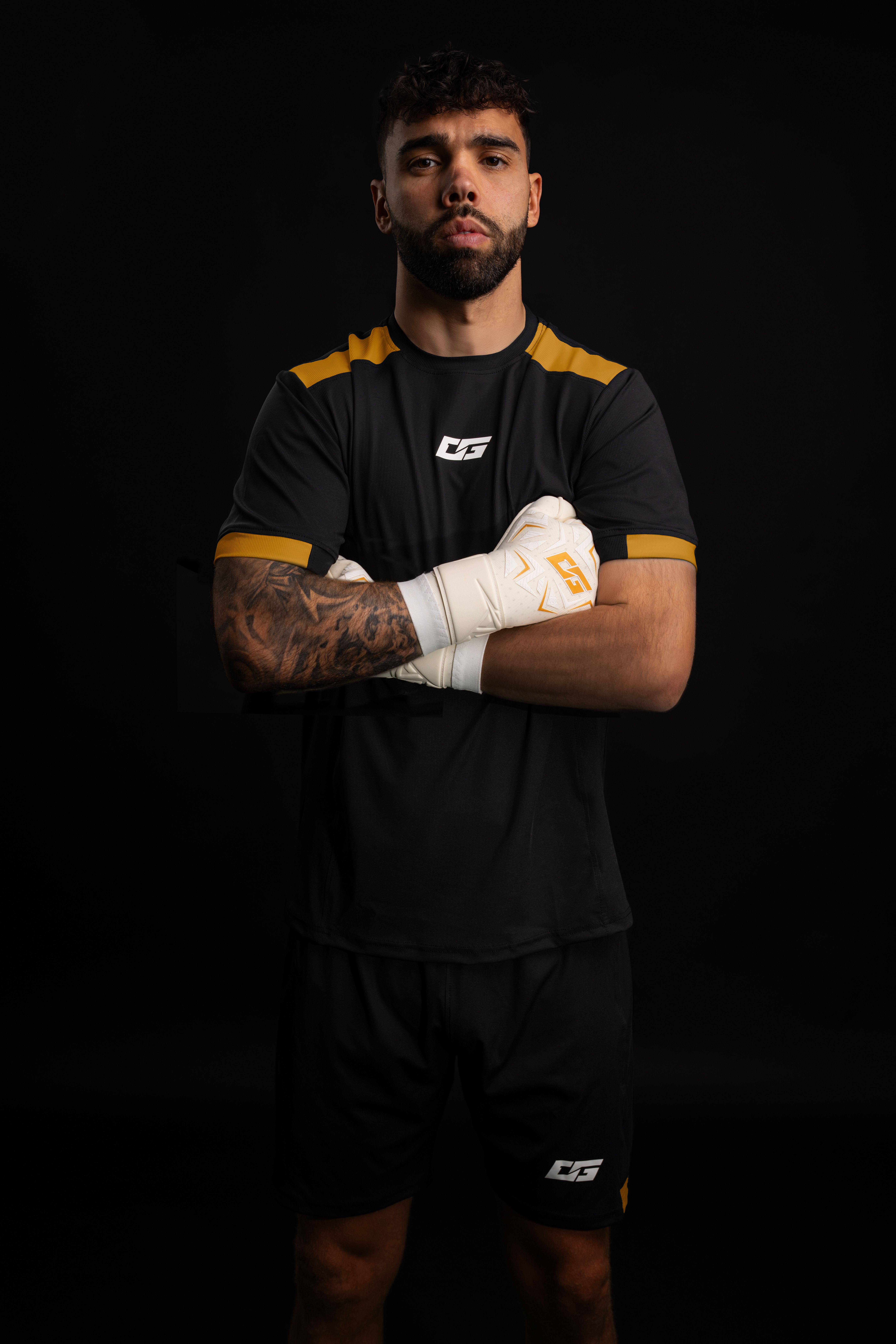 One Glove OG1 TYPE-R Gold David Raya - Image 4