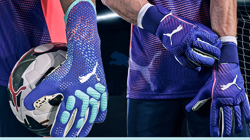 PUMA Formula Pack - Goalkeeper Gloves and football boots from the top brand!