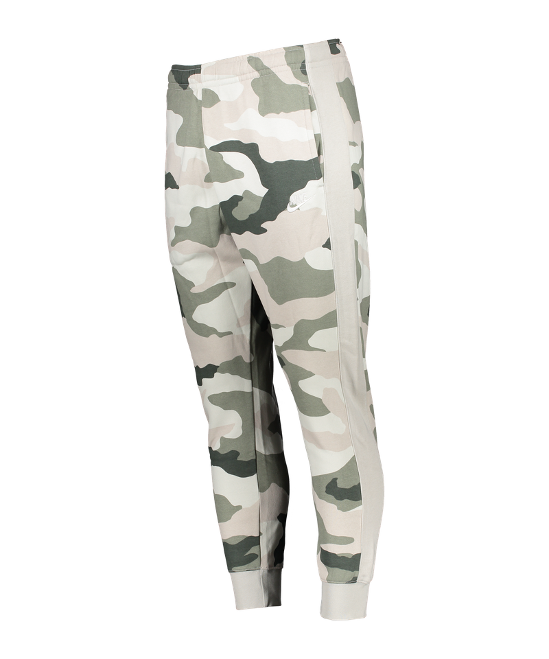 Nike club outlet camo joggers