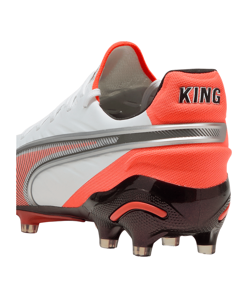 PUMA King Ultimate FG/AG Untamed - White