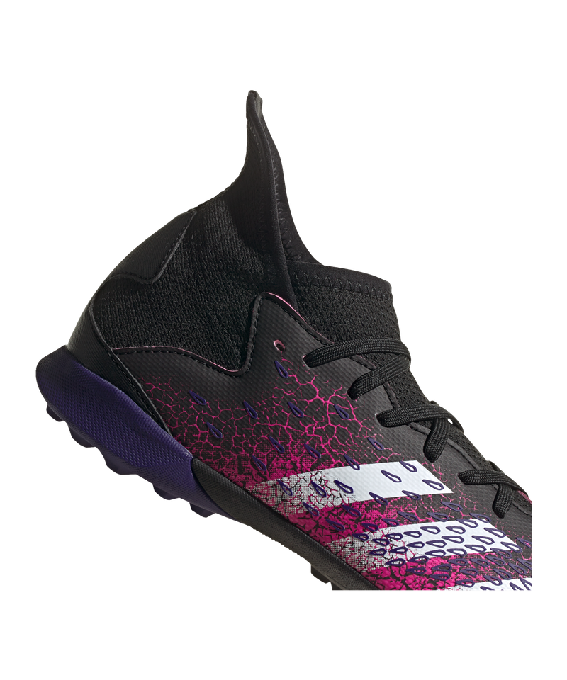 predator freak 3 pink