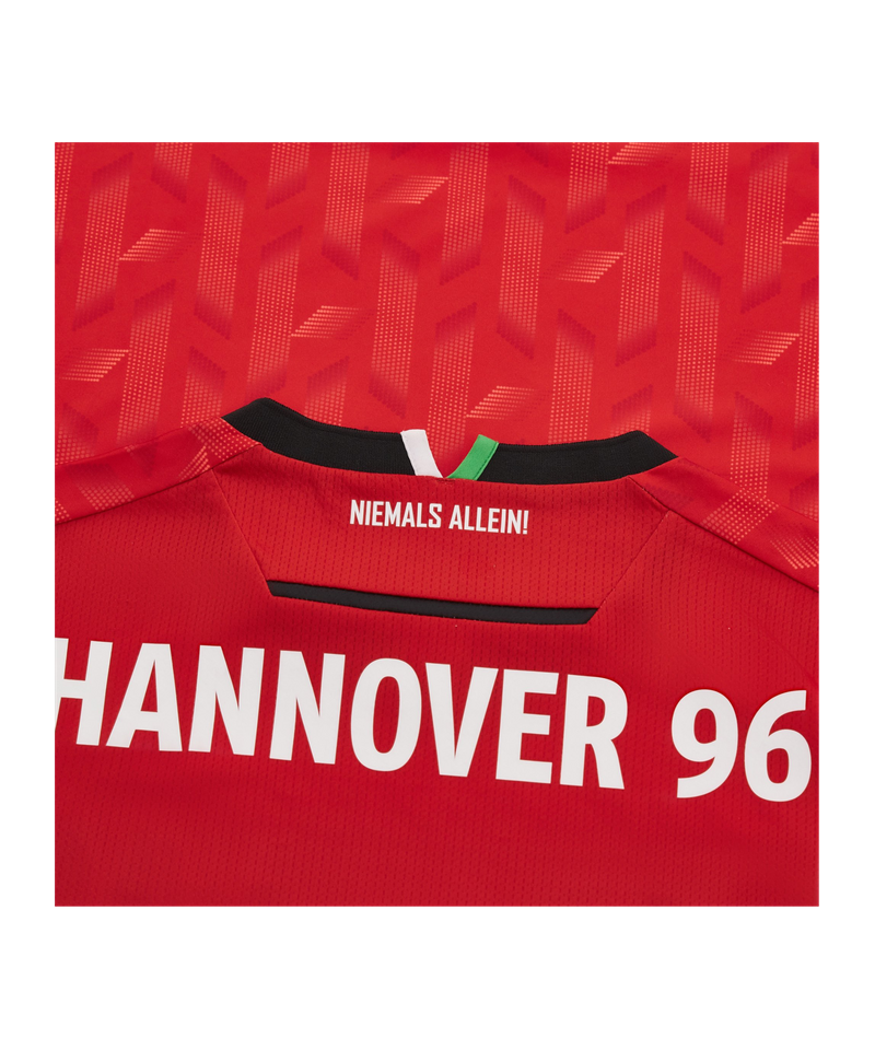 Camisa titular do Hannover 96 2023-2024 é lançada pela Macron