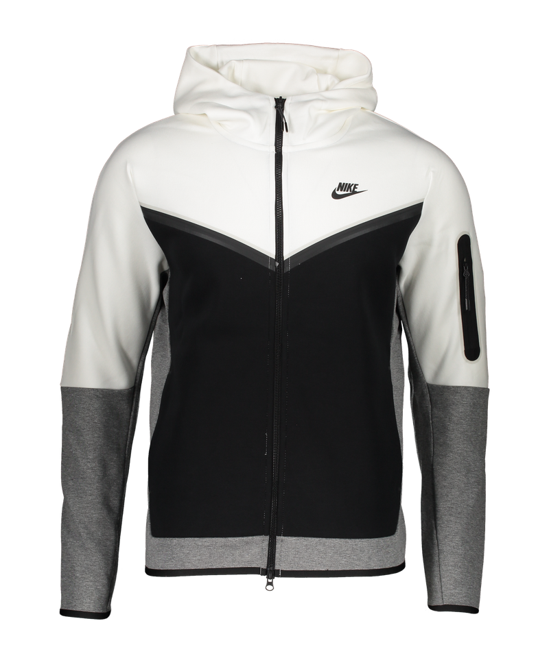 Nike tech black and white hotsell