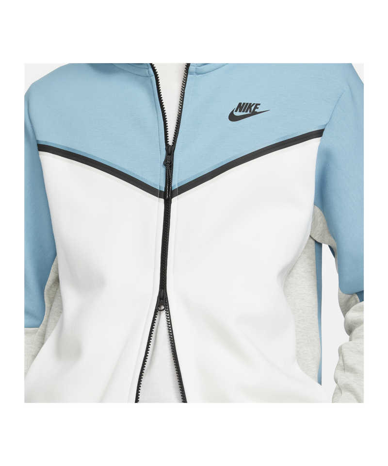 Tuta nike azzurra store e bianca