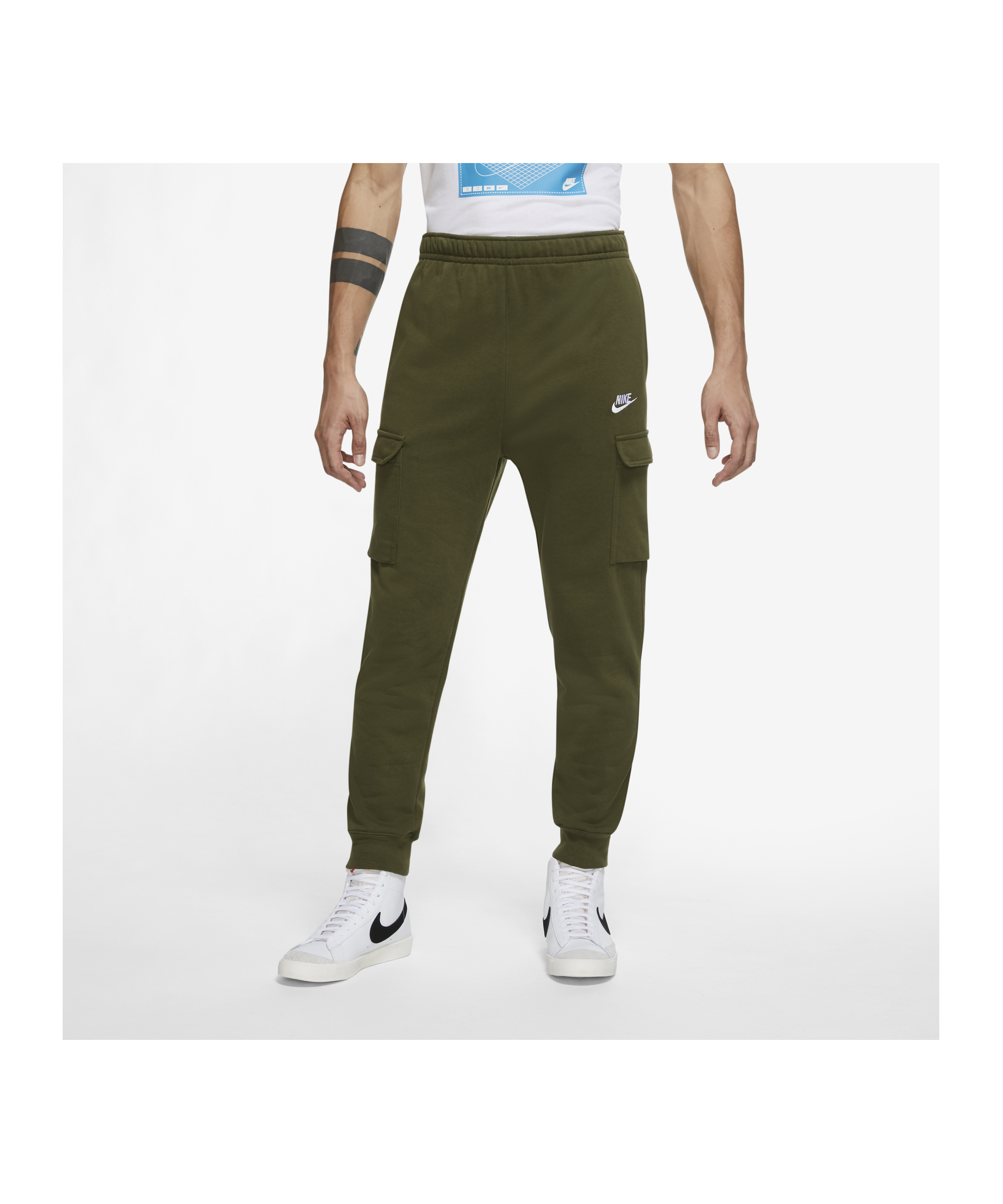 nike club cargo pants junior