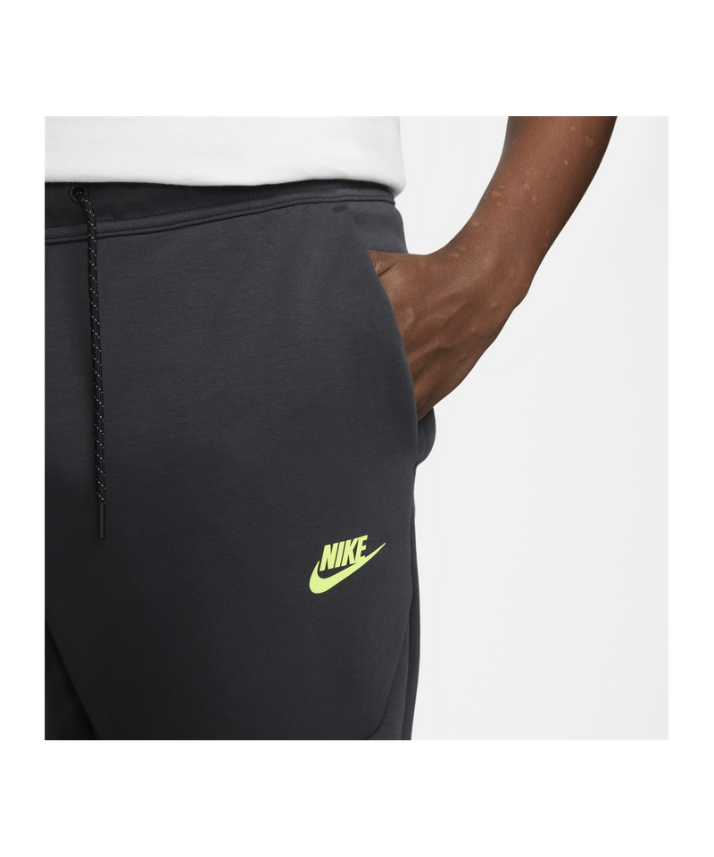 Nike Tech Fleece Pants Grau