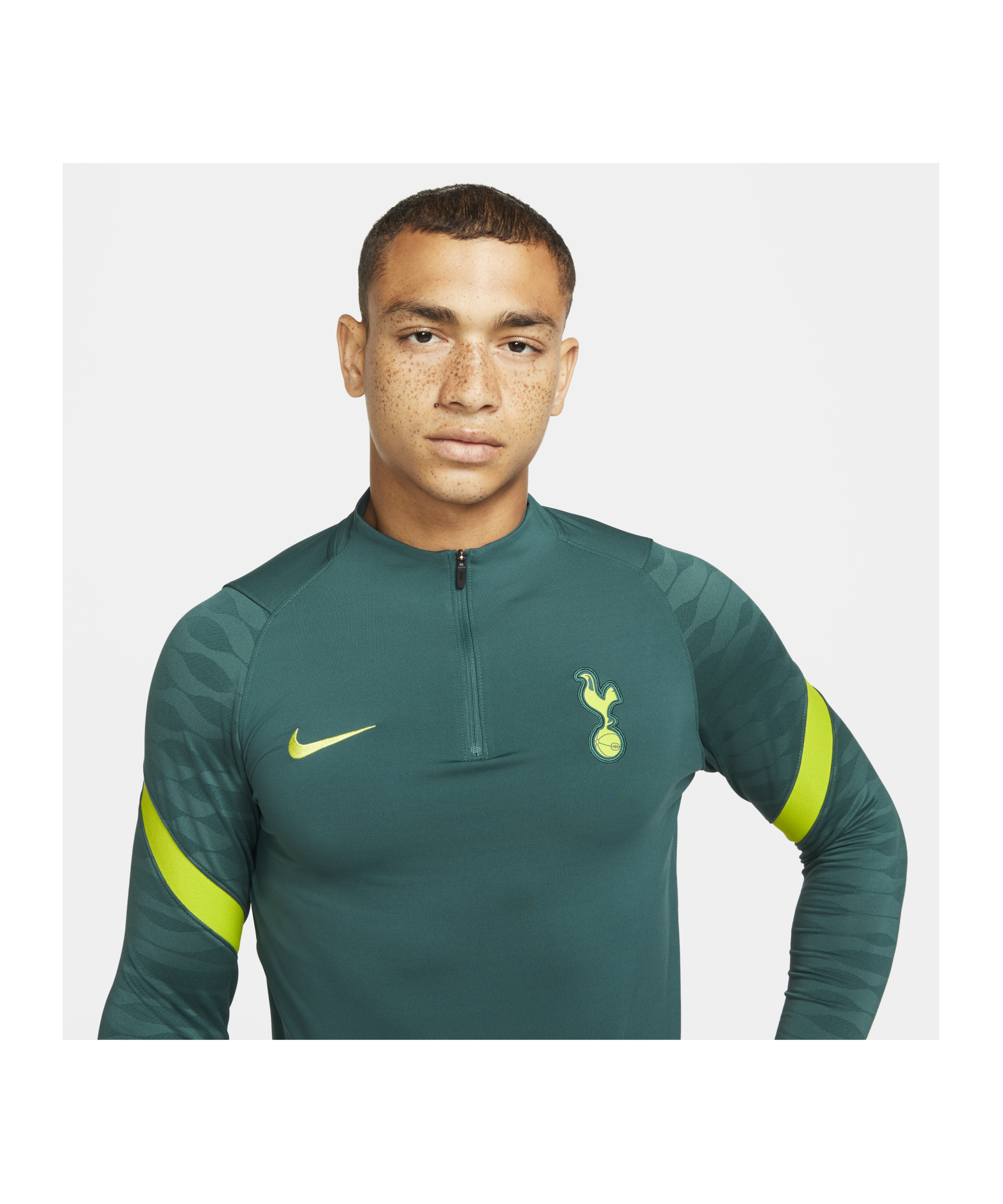 New Tottenham Hotspur Nike training tops revealed 